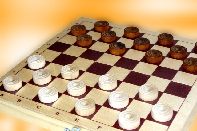 Игра русские шашки